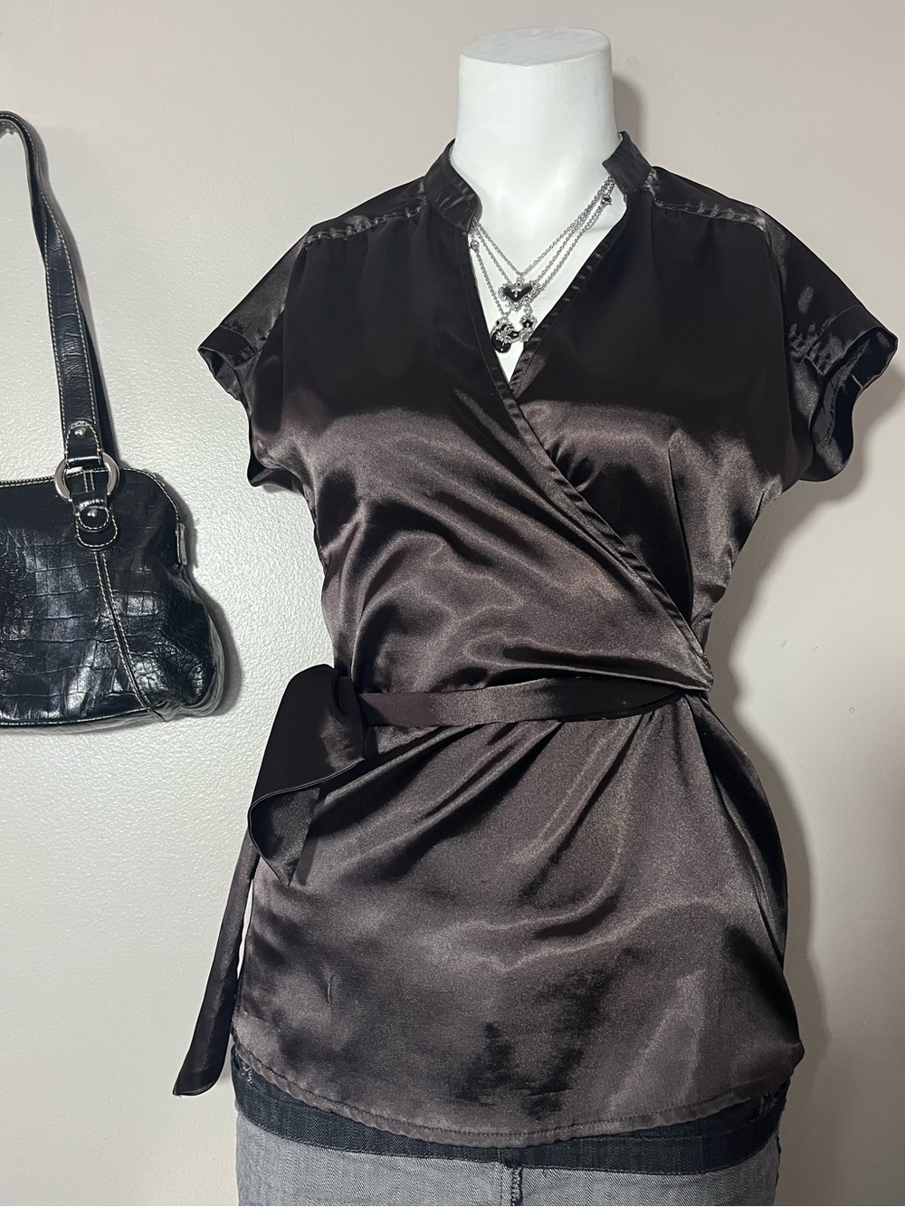 Dynamite Satin Wrap Blouse in Dark Brown/Black